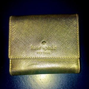 Kate spade gold textured leather wallet never used no stains/ no scratches